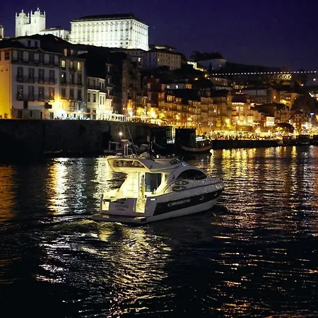 Cozy With View In 12 M² And Terrace Сasa de vacaciones *