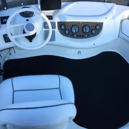 Cozy With View In 12 M² And Terrace بيت للعطل بورتو