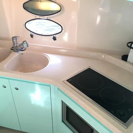 Cozy With View In 12 M² And Terrace بيت للعطل بورتو